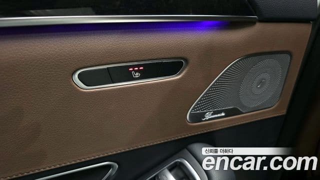 Mercedes-Benz S-Class 2019 — Photo 3/30