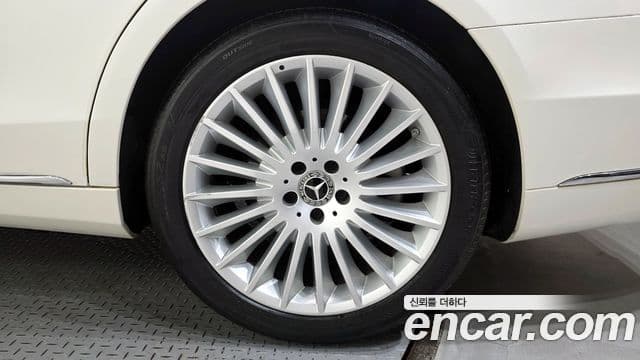 Mercedes-Benz S-Class 2019 — Photo 4/30