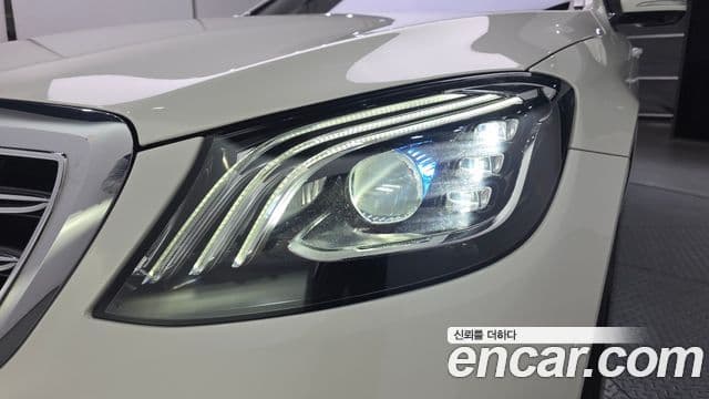 Mercedes-Benz S-Class 2019 — Photo 21/30