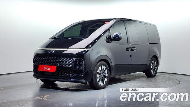 Hyundai Staria 2021 — Фото 1/20