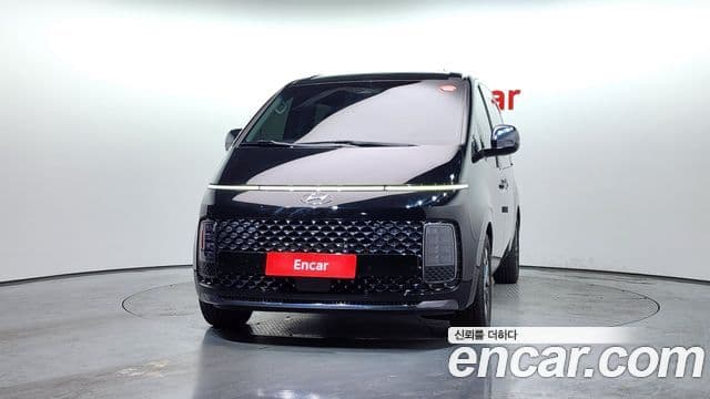 Hyundai Staria 2021 — Фото 3/20