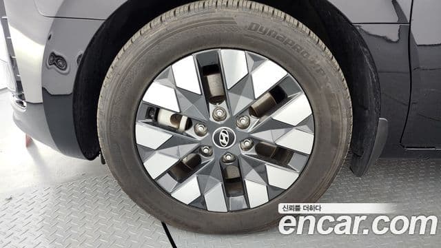 Hyundai Staria 2021 — Фото 5/20