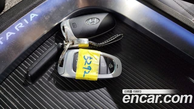 Hyundai Staria 2021 — Фото 15/20