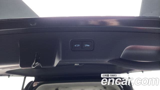 Hyundai Staria 2021 — Photo 7/32