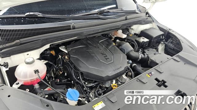 Kia Carnival 2022 — ფოტო 6/20