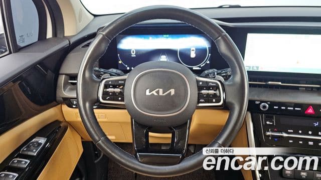 Kia Carnival 2022 — ფოტო 12/20