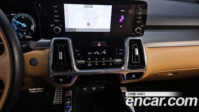 Kia Sorento 2022 — Şəkil 13/20
