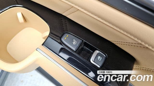 Kia Sorento 2022 — Şəkil 18/20