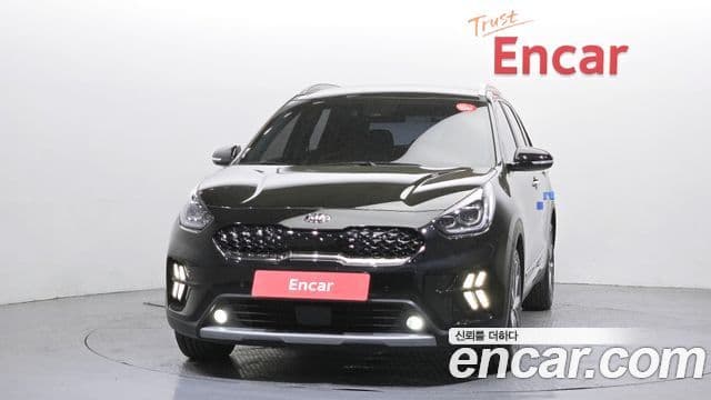 Kia Niro 2021 — ფოტო 3/20