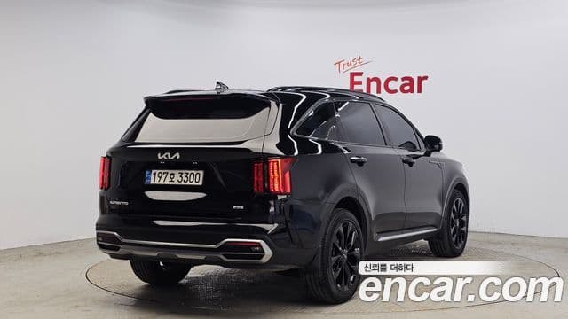 Kia Sorento 2022 — ფოტო 2/20