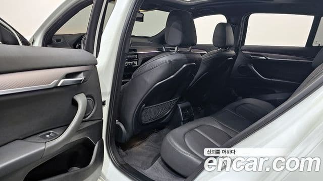 BMW X2 2019 — Şəkil 12/20