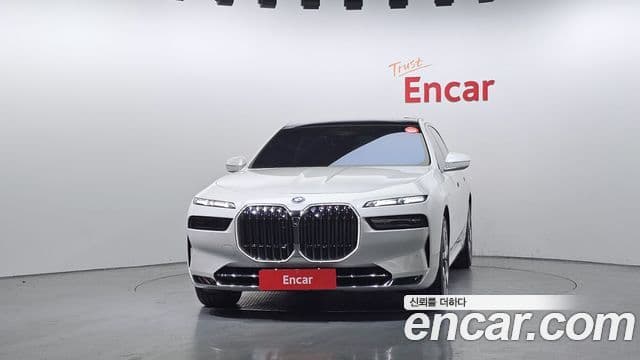 BMW 7 Series 2023 — Photo 7/15