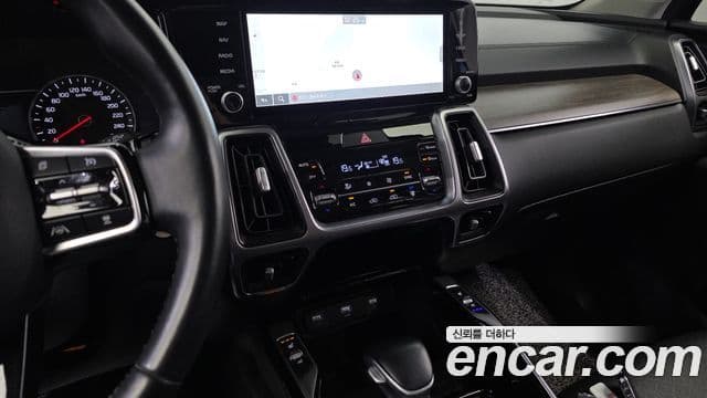 Kia Sorento 2022 — Şəkil 15/20