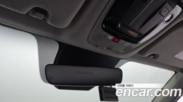 Kia Sorento 2022 — Şəkil 17/20