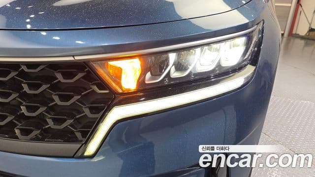 Kia Sorento 2022 — Photo 3/31