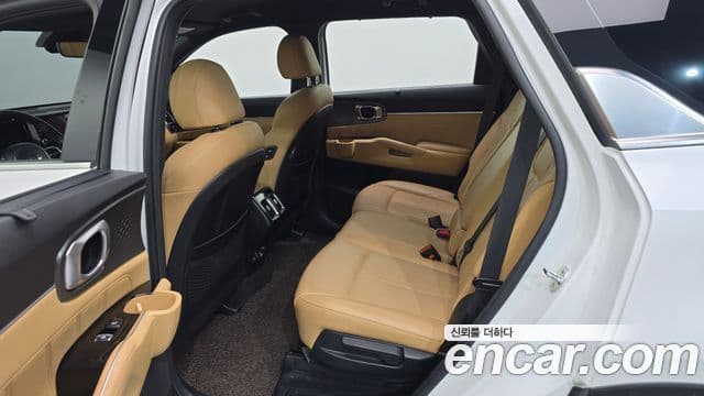 Kia Sorento 2020 — Фото 11/20