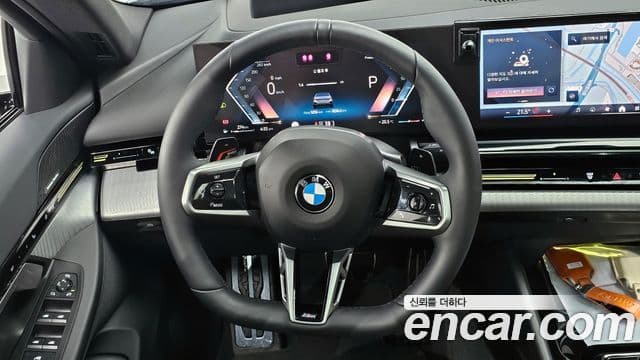 BMW 5 Series 2024 — ფოტო 13/20