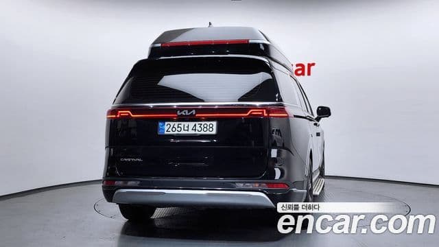Kia Carnival 2021 — Фото 4/20