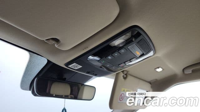Kia Carnival 2021 — Фото 16/20