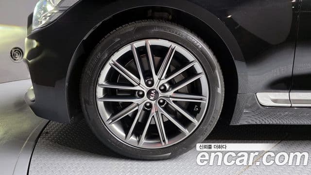 Kia The K9 2021 — Photo 16/34