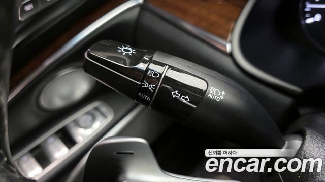 Kia The K9 2021 — Photo 21/34