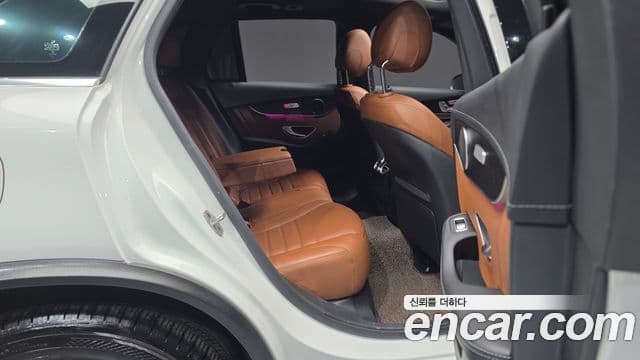 Mercedes-Benz GLC-Class 2022 — ფოტო 9/33