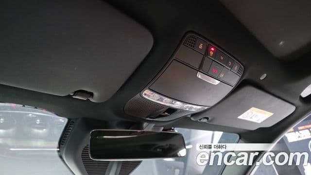 Mercedes-Benz GLC-Class 2022 — ფოტო 32/33