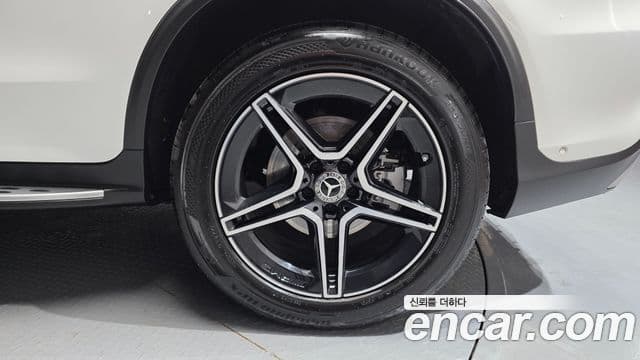 Mercedes-Benz GLC-Class 2022 — ფოტო 15/33