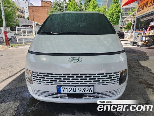 Hyundai Staria 2023 — Şəkil 2/20