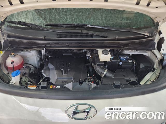 Hyundai Staria 2023 — Şəkil 9/20