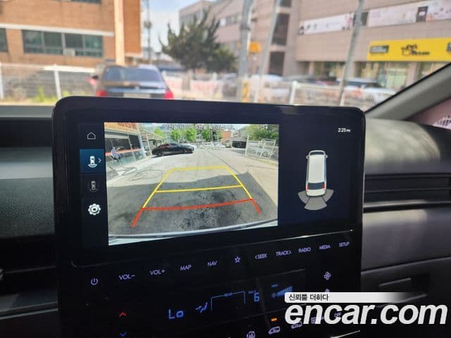 Hyundai Staria 2023 — Şəkil 14/20
