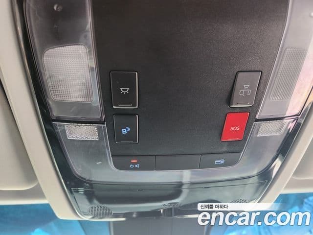 Hyundai Staria 2023 — Şəkil 16/20