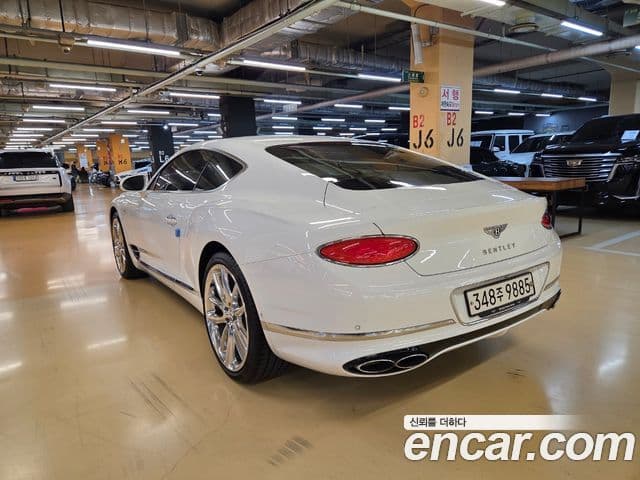 Bentley Continental GT 2023 — ფოტო 3/20