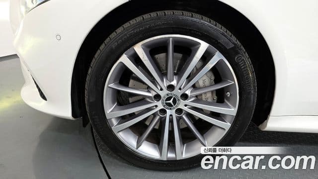 Mercedes-Benz CLS-Class 2019 — Фото 5/20