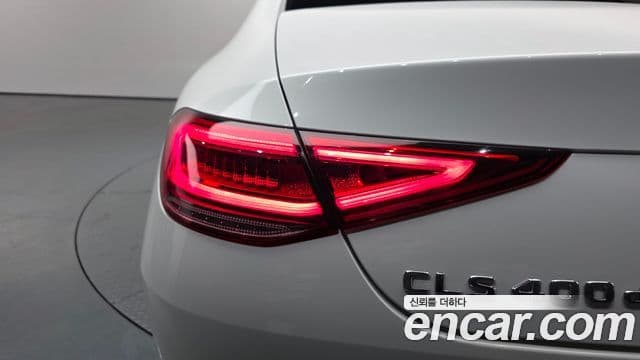 Mercedes-Benz CLS-Class 2019 — Photo 32/33
