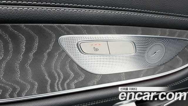 Mercedes-Benz CLS-Class 2019 — Photo 12/33