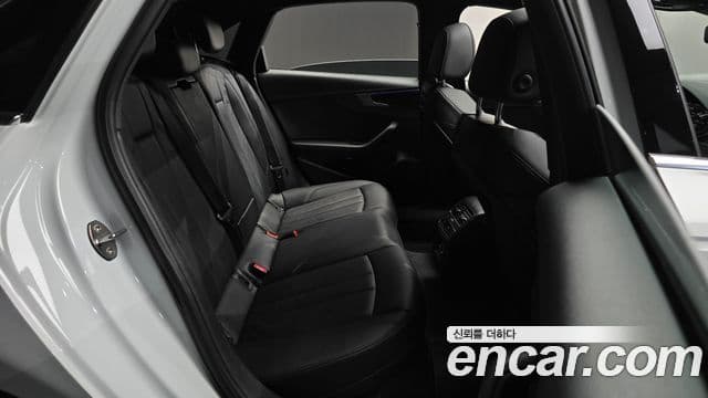 Audi A4 2019 — ფოტო 11/20
