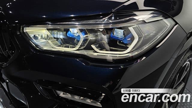 BMW X6 2020 — Photo 11/33