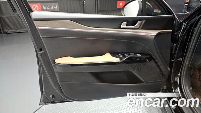 Kia K5 2021 — Photo 23/29