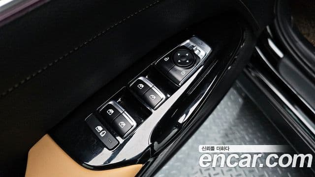 Kia K5 2021 — Photo 4/29