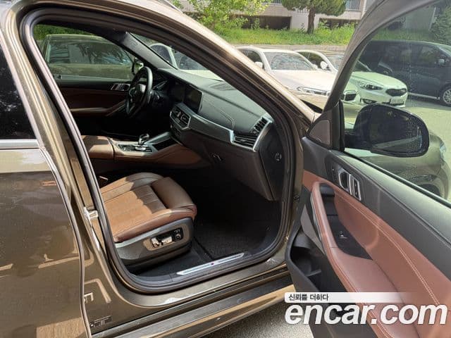 BMW X6 2020 — Photo 12/19