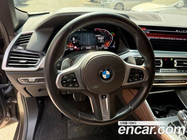 BMW X6 2020 — Photo 19/19