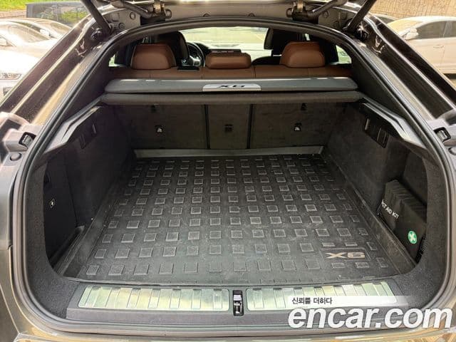BMW X6 2020 — Photo 14/19