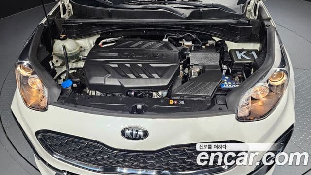 Kia Sportage The Bold 2019 — ფოტო 6/20