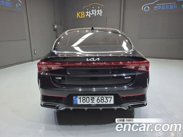 Kia K5 2023 — ფოტო 3/20