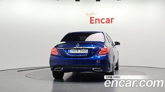Mercedes-Benz C-Class 2018 — Şəkil 14/30