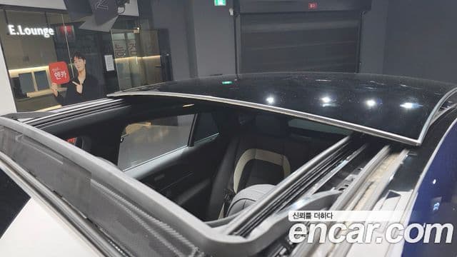 Mercedes-Benz GLE-Class 2021 — Photo 17/41
