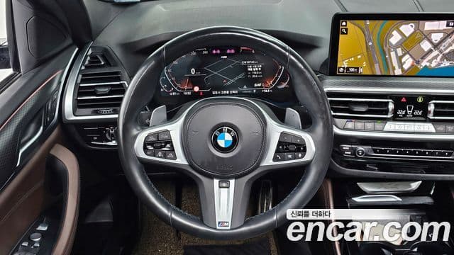 BMW X4 2022 — ფოტო 13/20