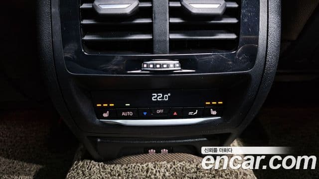 BMW X4 2022 — ფოტო 19/20