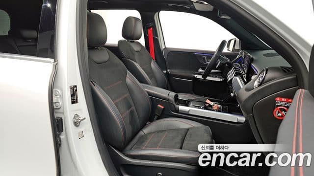 Mercedes-Benz GLB-Class 2021 — Фото 11/20